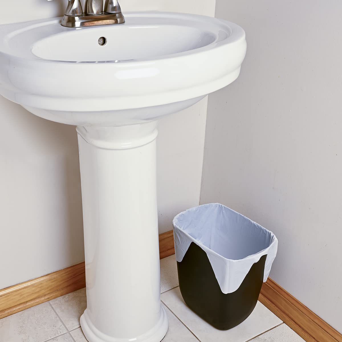 4 Gallon Trash Bags with Flap Ties, Fresh Scent, 80 Count A3028