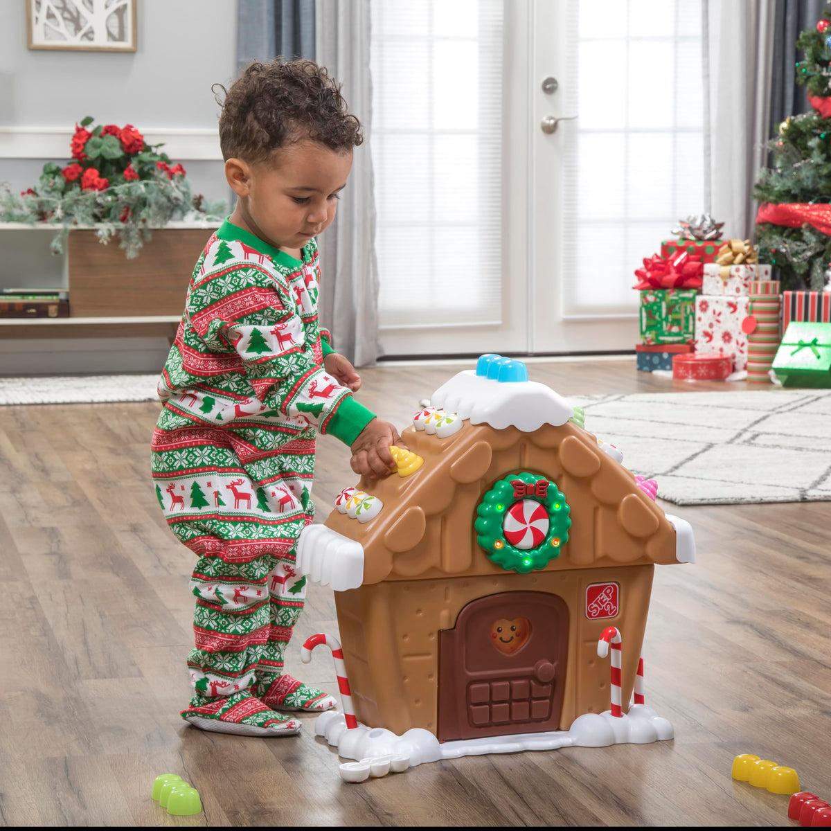 Kids Interactive Christmas Holiday Toy with 20 Accessories R464